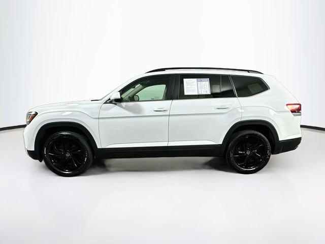 Certified 2023 Volkswagen Atlas SE w/ Black Wheel Package AWD/4WD image 5