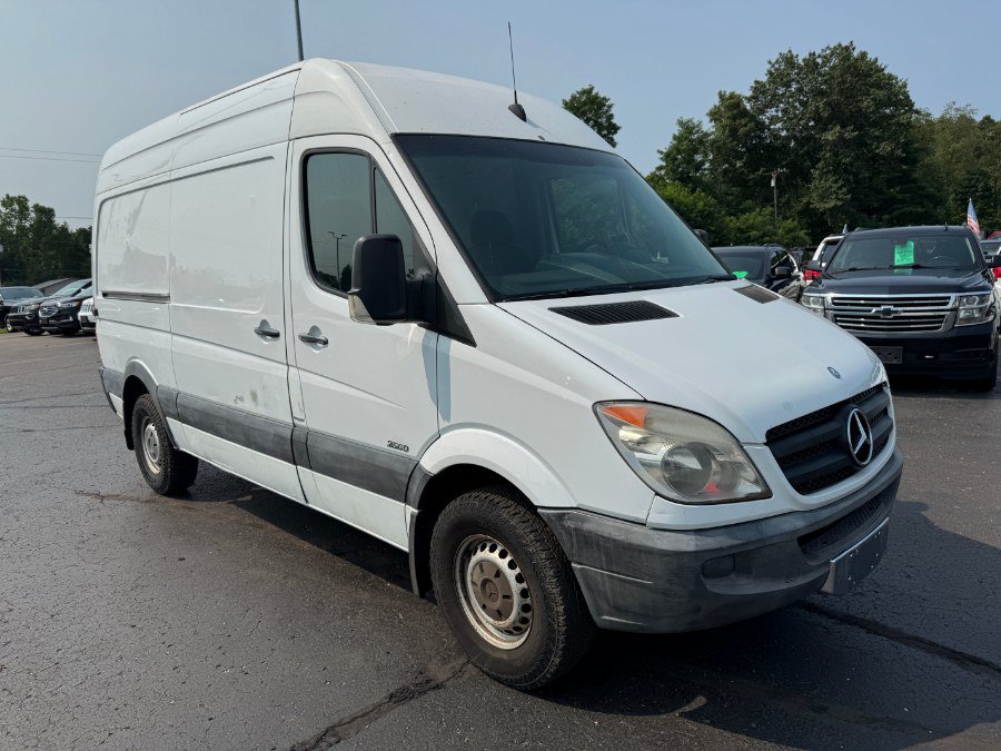 Used 2010 Mercedes-Benz Sprinter 2500 image 7