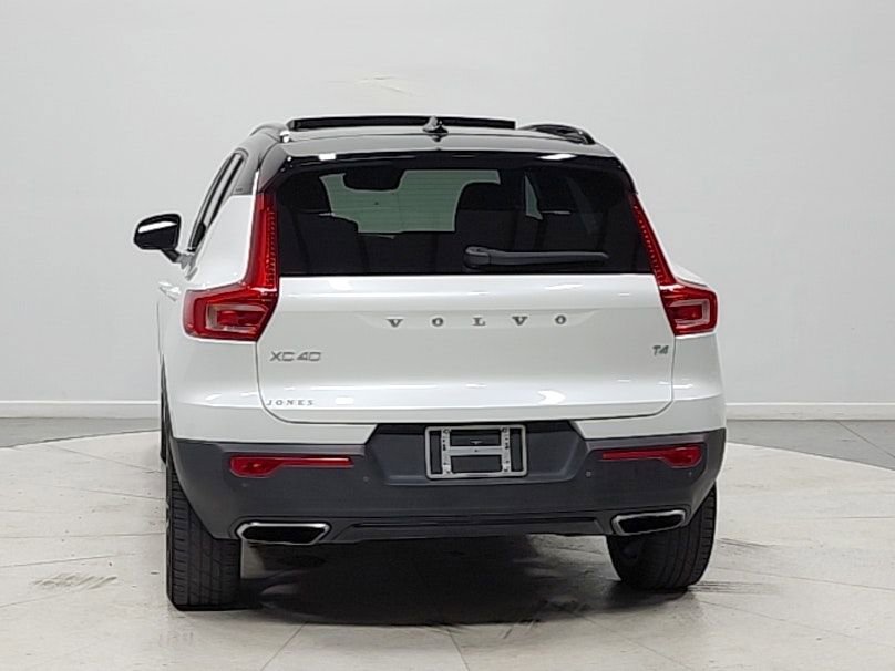 Used 2020 Volvo XC40 T4 R-Design w/ Protection Package Premier FWD image 6
