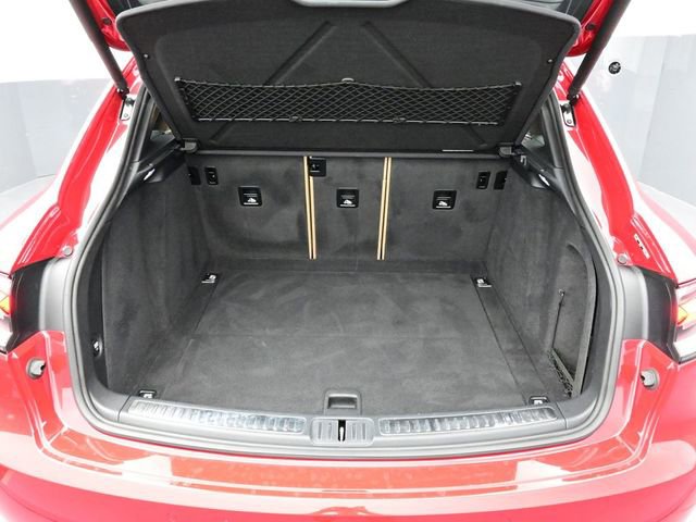 Certified 2020 Porsche Macan image 16