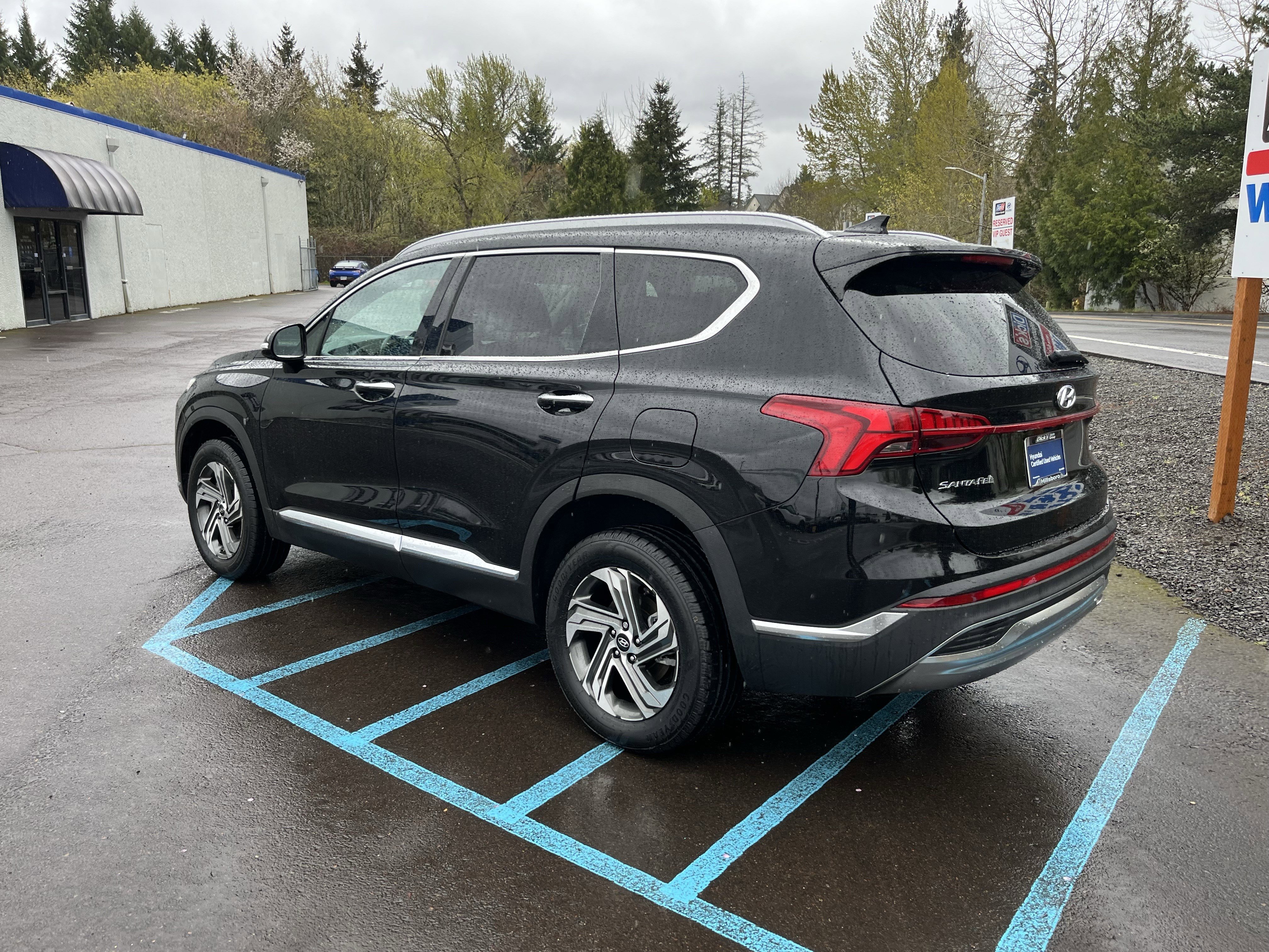 Certified 2021 Hyundai Santa Fe SEL w/ Convenience + Premium Package image 3