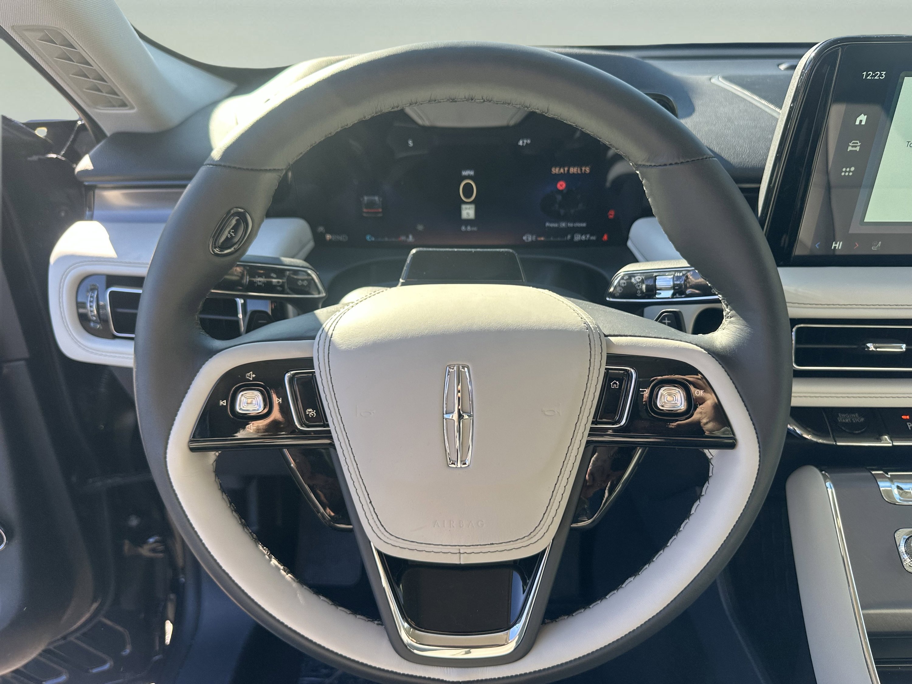 New 2026 Lincoln Aviator Premiere image 13