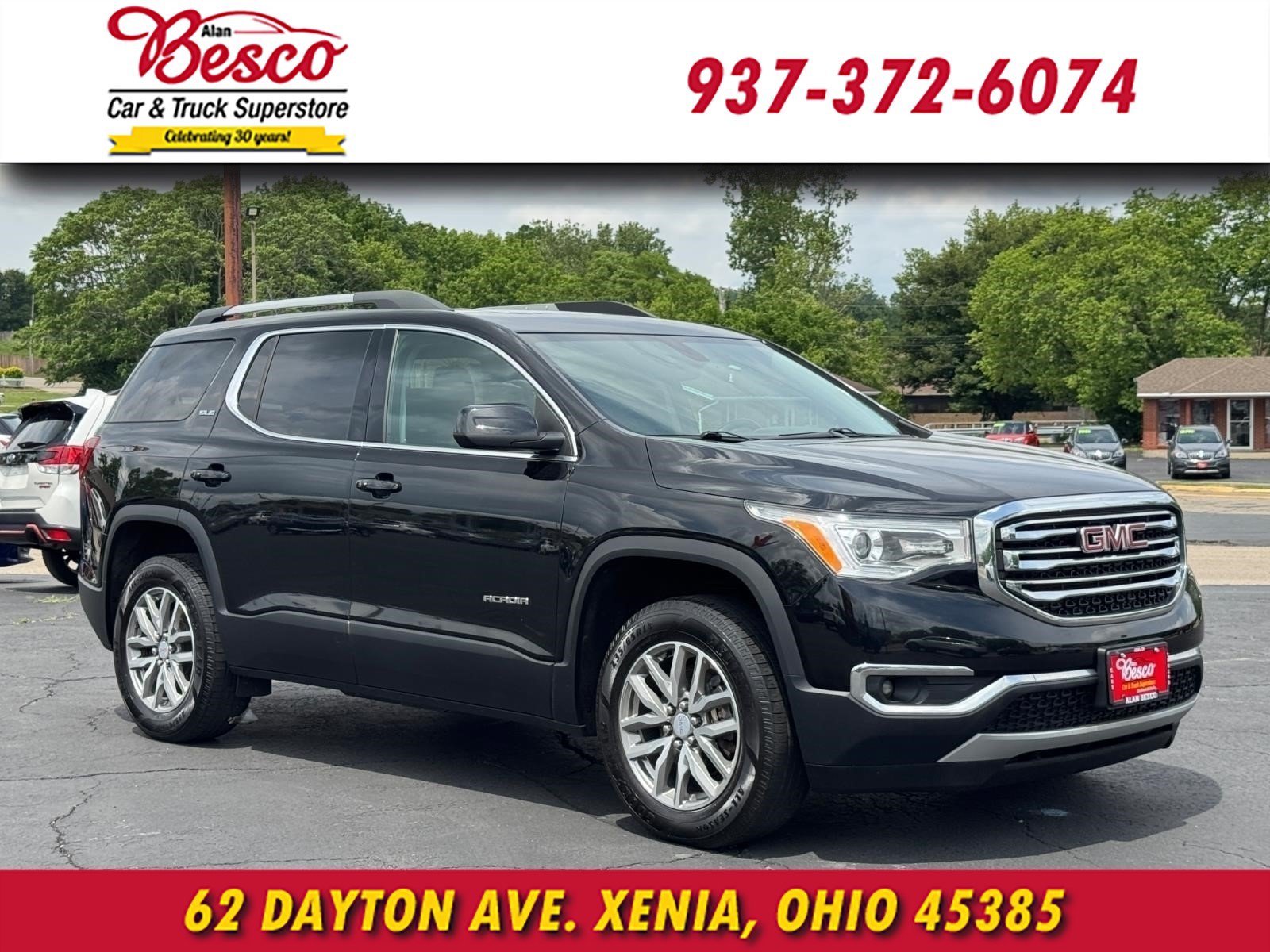 Used 2018 GMC Acadia SLE AWD/4WD image 1