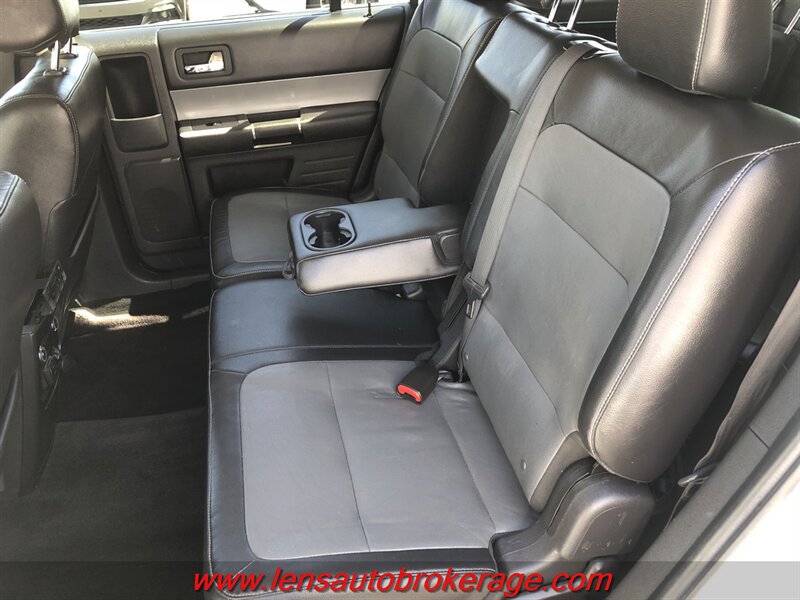 Used 2015 Ford Flex SEL w/ Equipment Group 202A FWD image 17