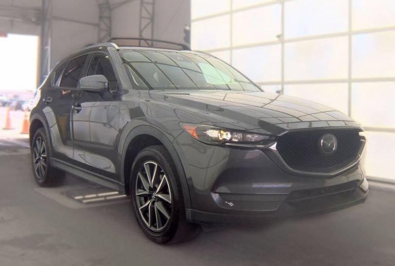Used 2018 MAZDA CX-5 Touring w/ Preferred Equipment Package AWD/4WD image 2