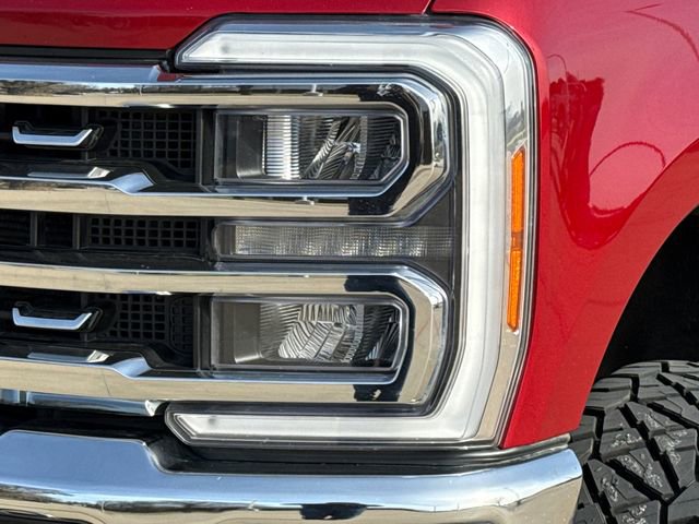 Used 2023 Ford F250 Lariat w/ Chrome Package image 4