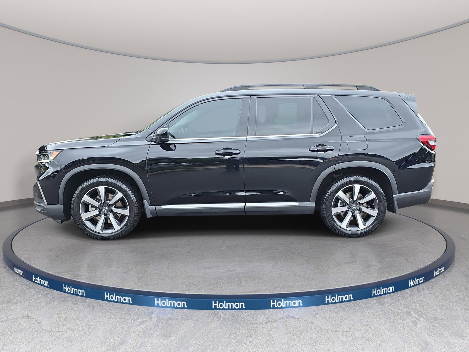 Used 2023 Honda Pilot Elite image 9