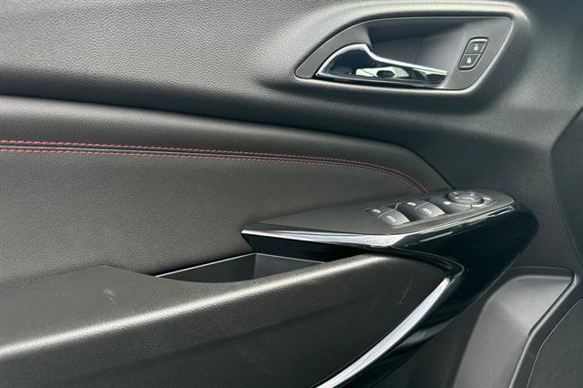 New 2026 Chevrolet Trax RS w/ Sunroof Package image 11