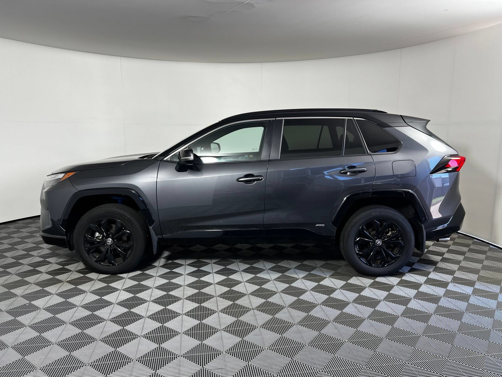 Certified 2024 Toyota RAV4 XSE w/ Weather Package AWD/4WD image 8