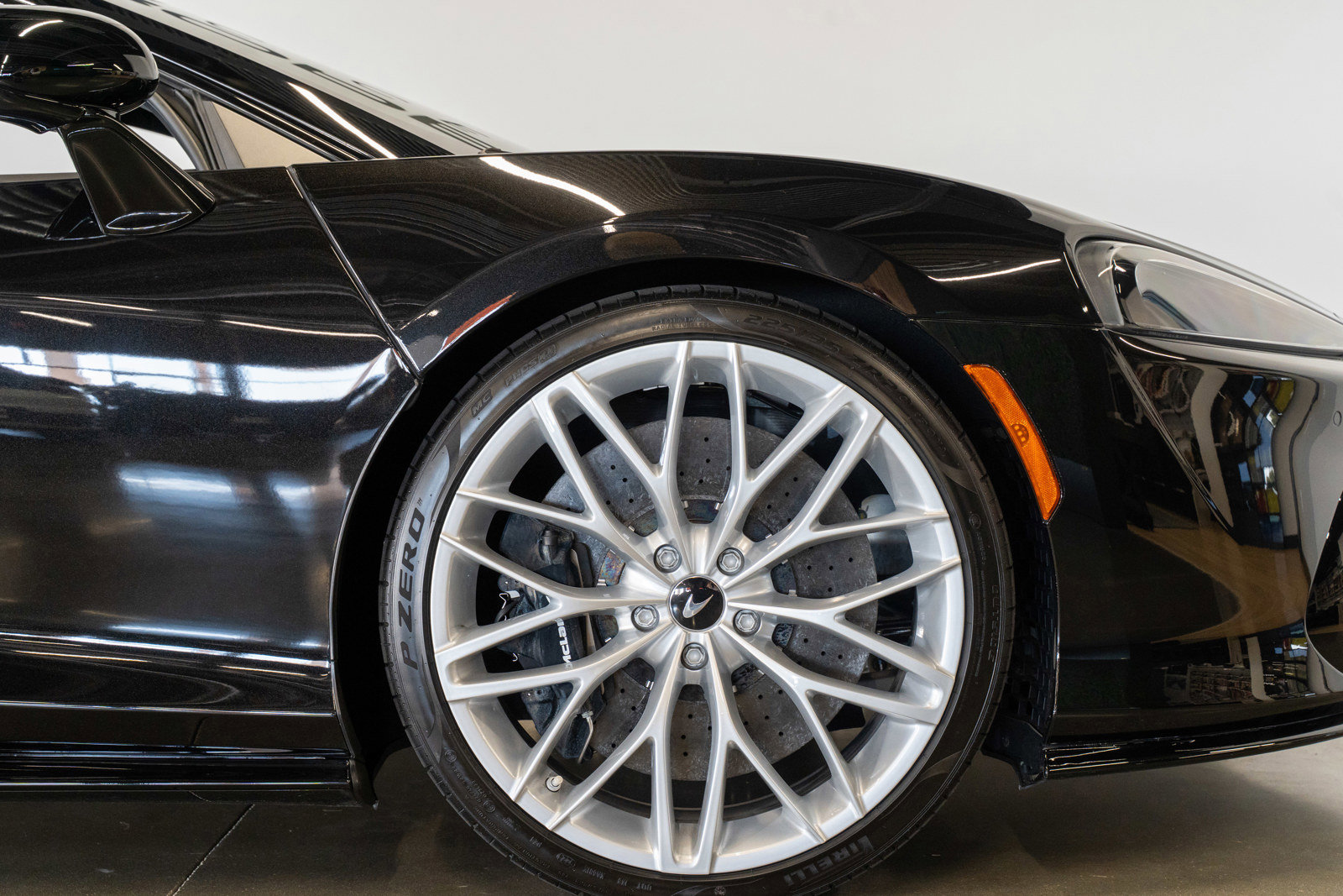 Used 2025 McLaren GTS RWD image 21