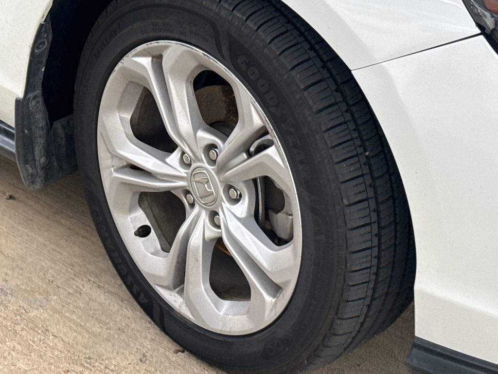 Used 2023 Honda Accord LX image 6