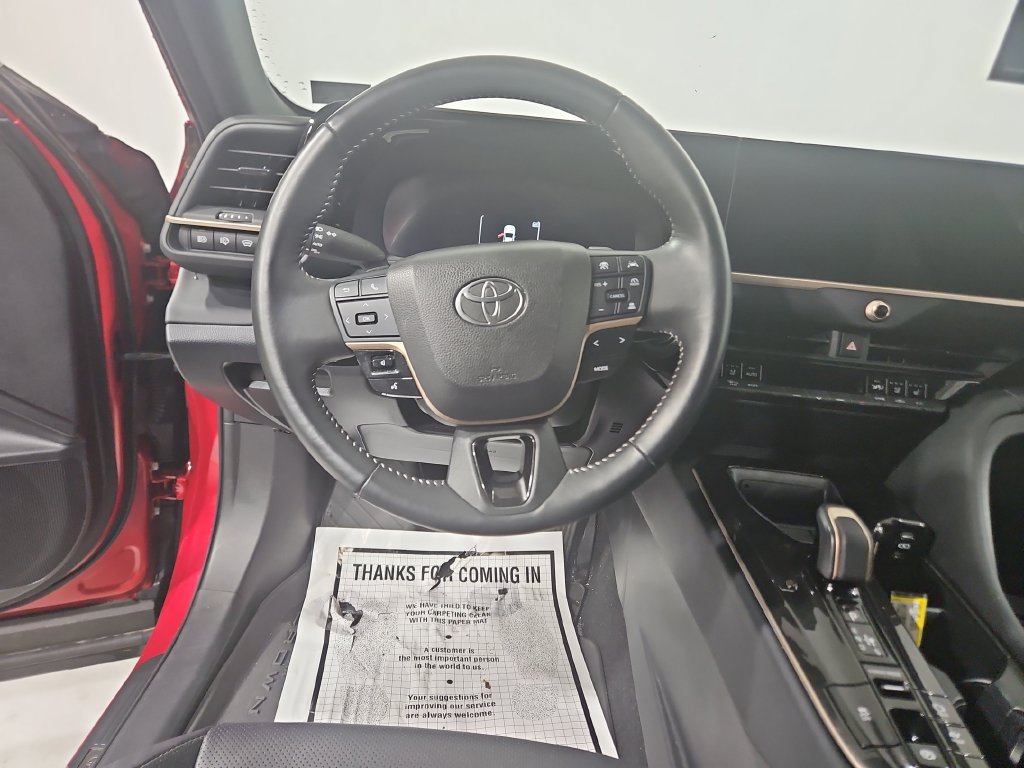 Used 2025 Toyota Crown Signia AWD/4WD image 14
