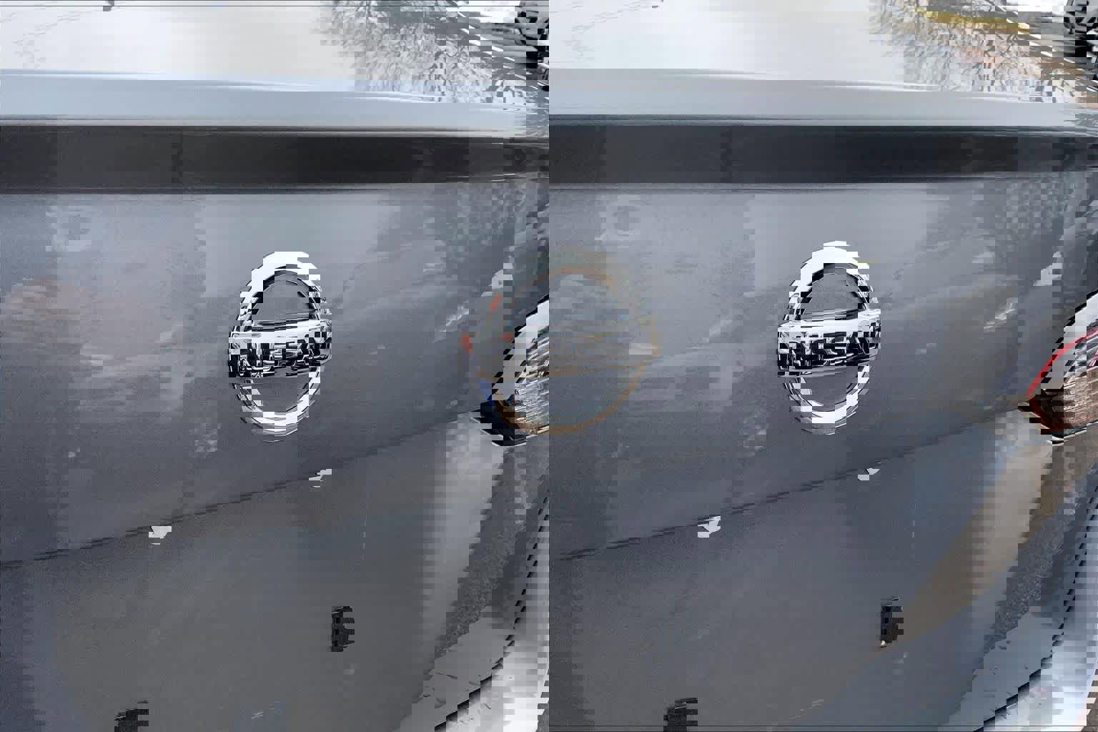 Used 2021 Nissan Versa SV image 29