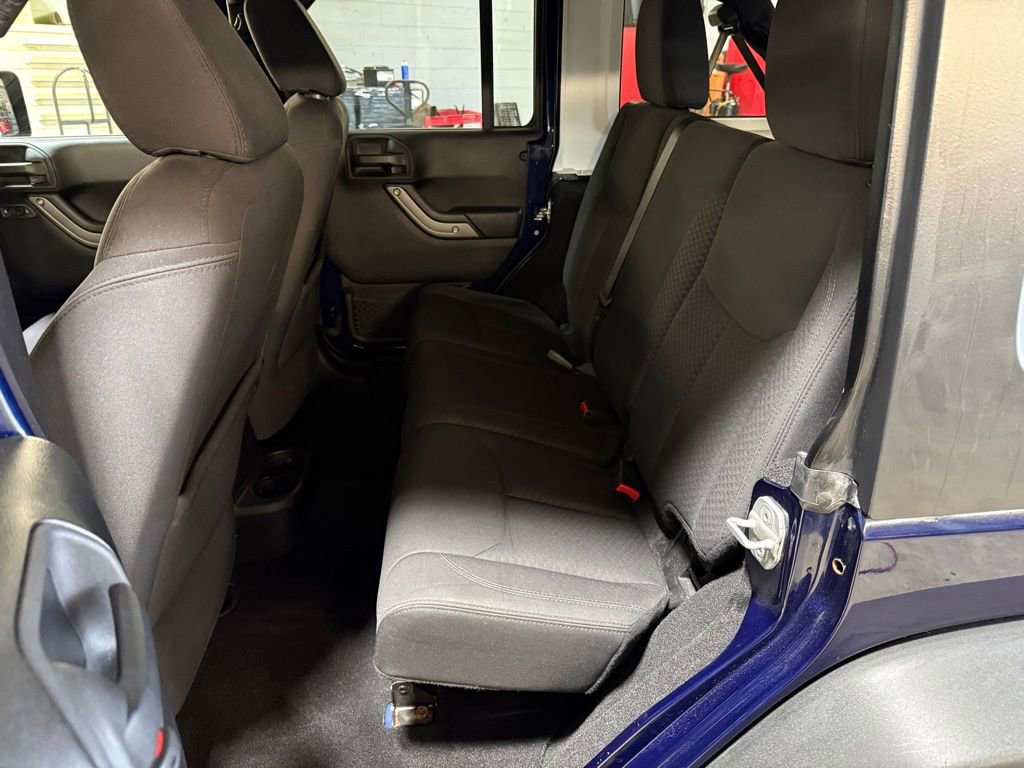 Used 2013 Jeep Wrangler Unlimited Sport AWD/4WD image 15