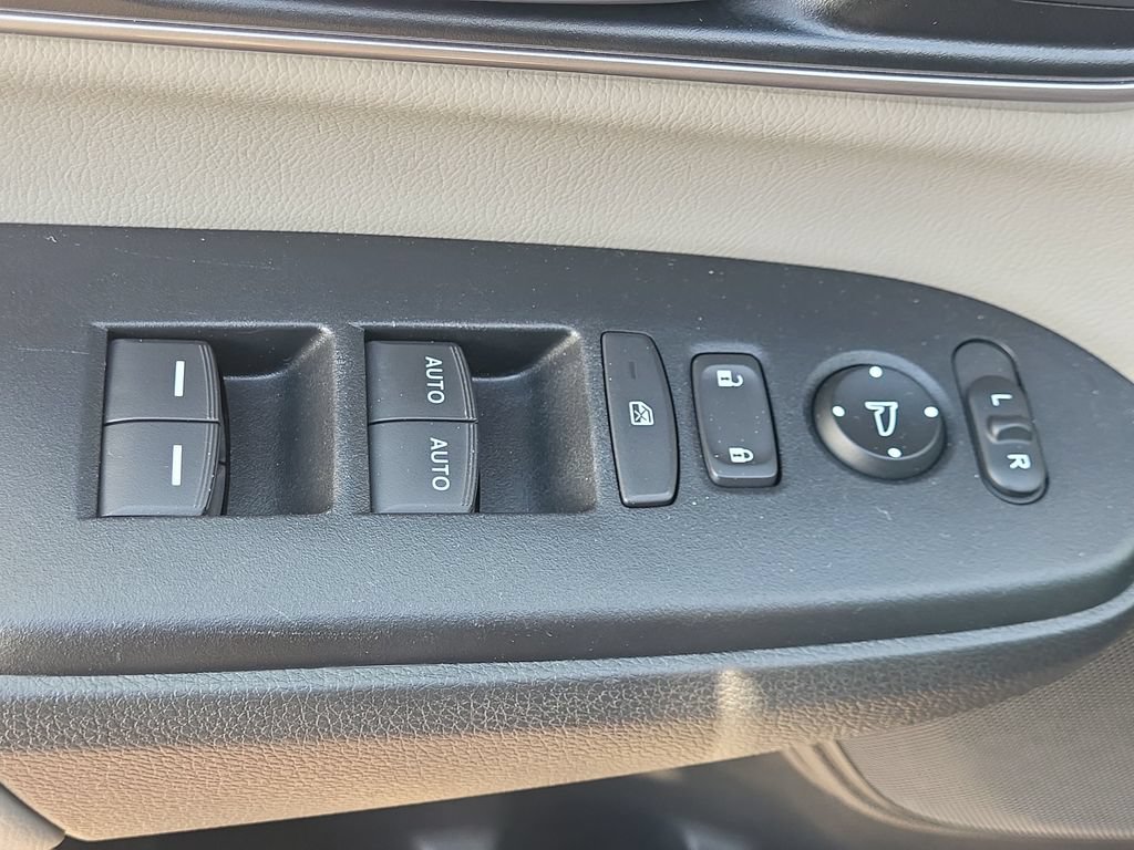 Used 2022 Honda CR-V EX-L image 11