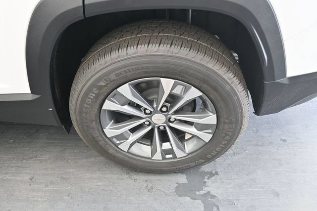 New 2027 Chevrolet Equinox LT w/ Convenience Package II FWD image 11