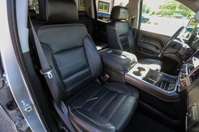 Used 2019 GMC Sierra 2500 Denali w/ Duramax Plus Package AWD/4WD image 21