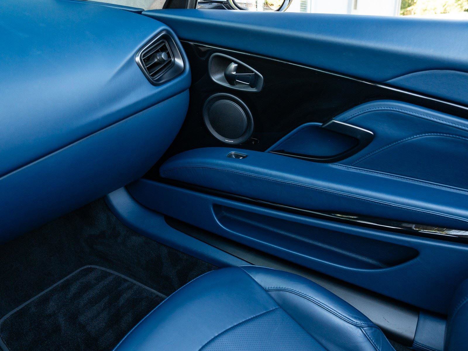 Used 2020 Aston Martin DBS Superleggera Volante image 41