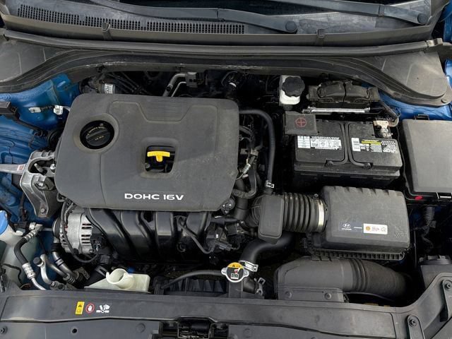 Used 2018 Hyundai Elantra SE FWD image 25