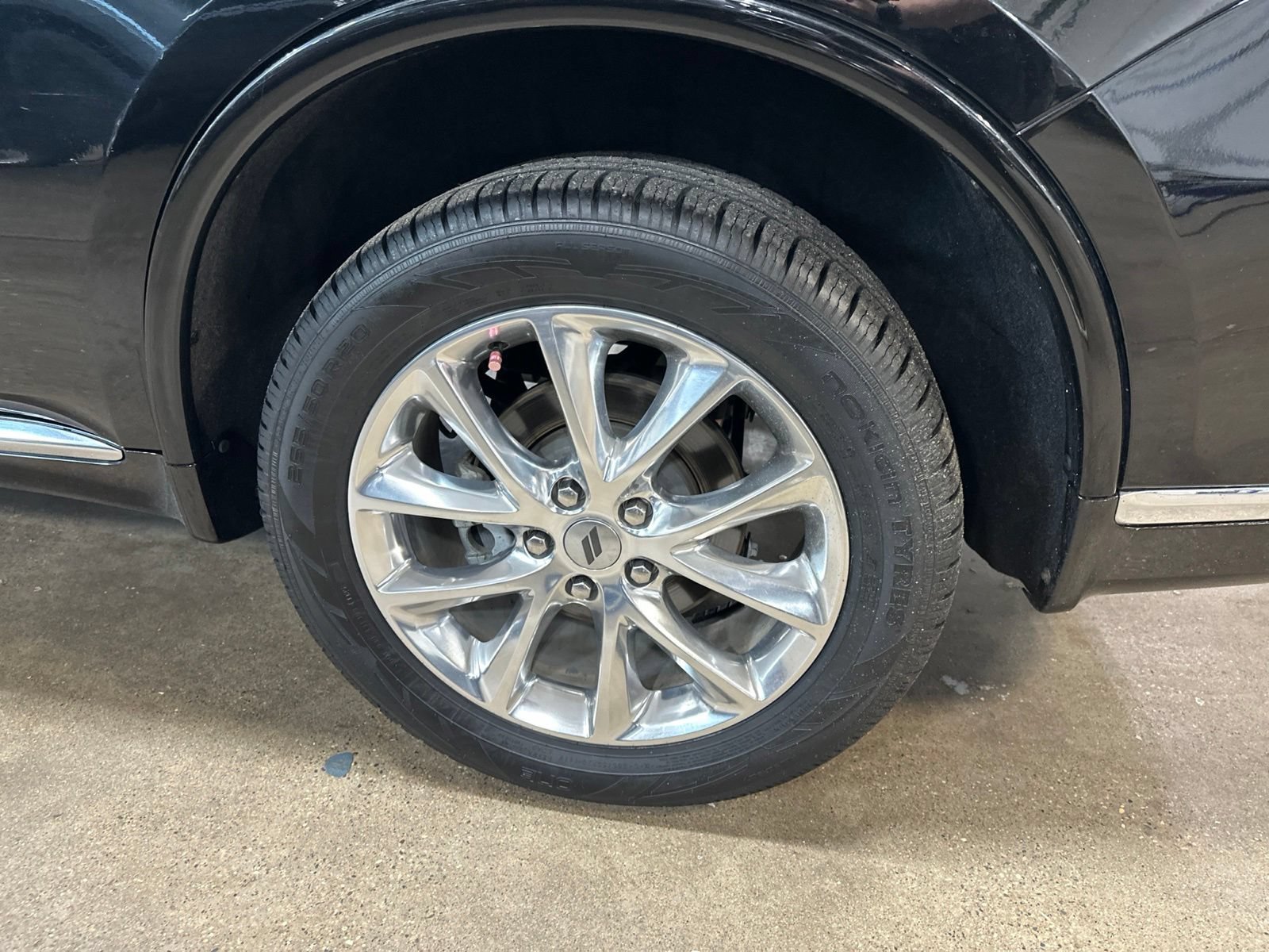 Used 2019 Dodge Durango Citadel w/ Technology Group AWD/4WD image 9