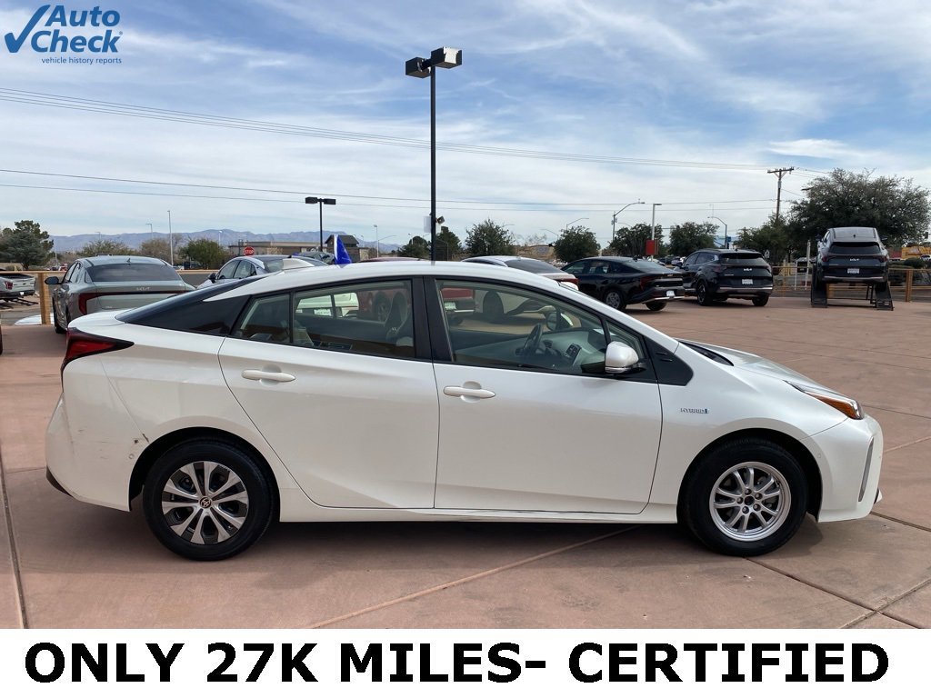 Used 2020 Toyota Prius XLE w/ Advanced Technology Package image 10