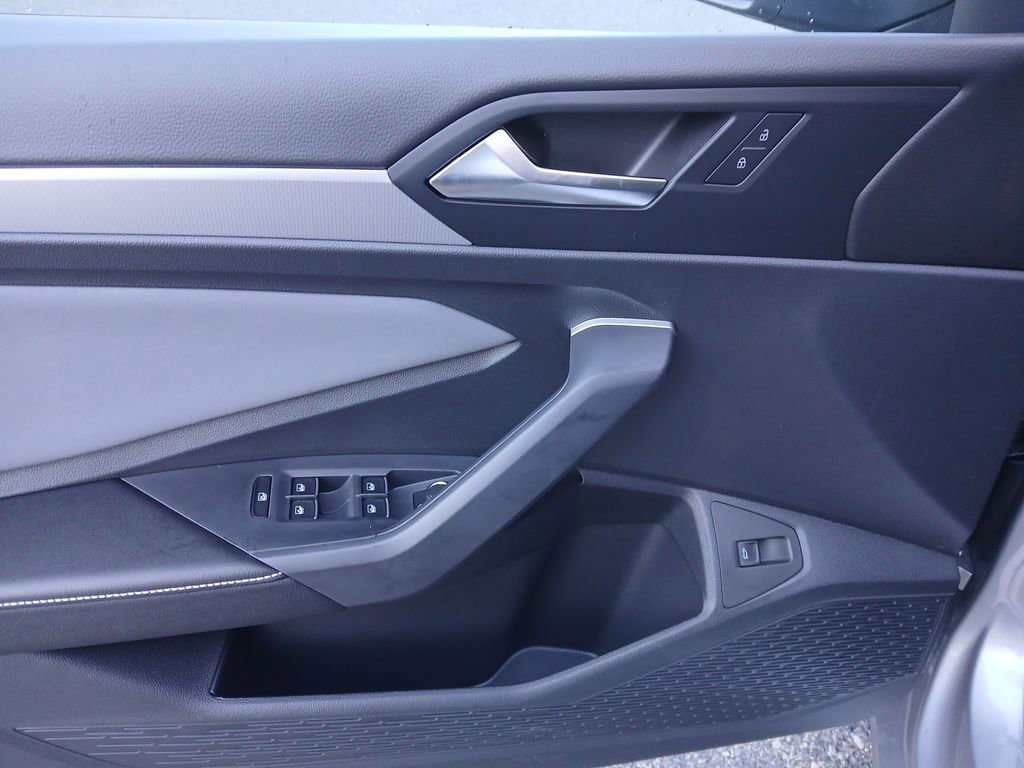 New 2026 Volkswagen Jetta SE image 11