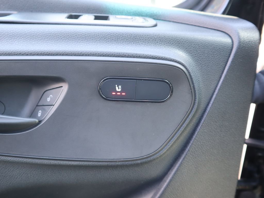 Used 2024 Mercedes-Benz Sprinter 2500 image 18