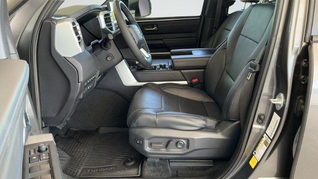 Used 2025 Toyota Tundra Platinum AWD/4WD image 20