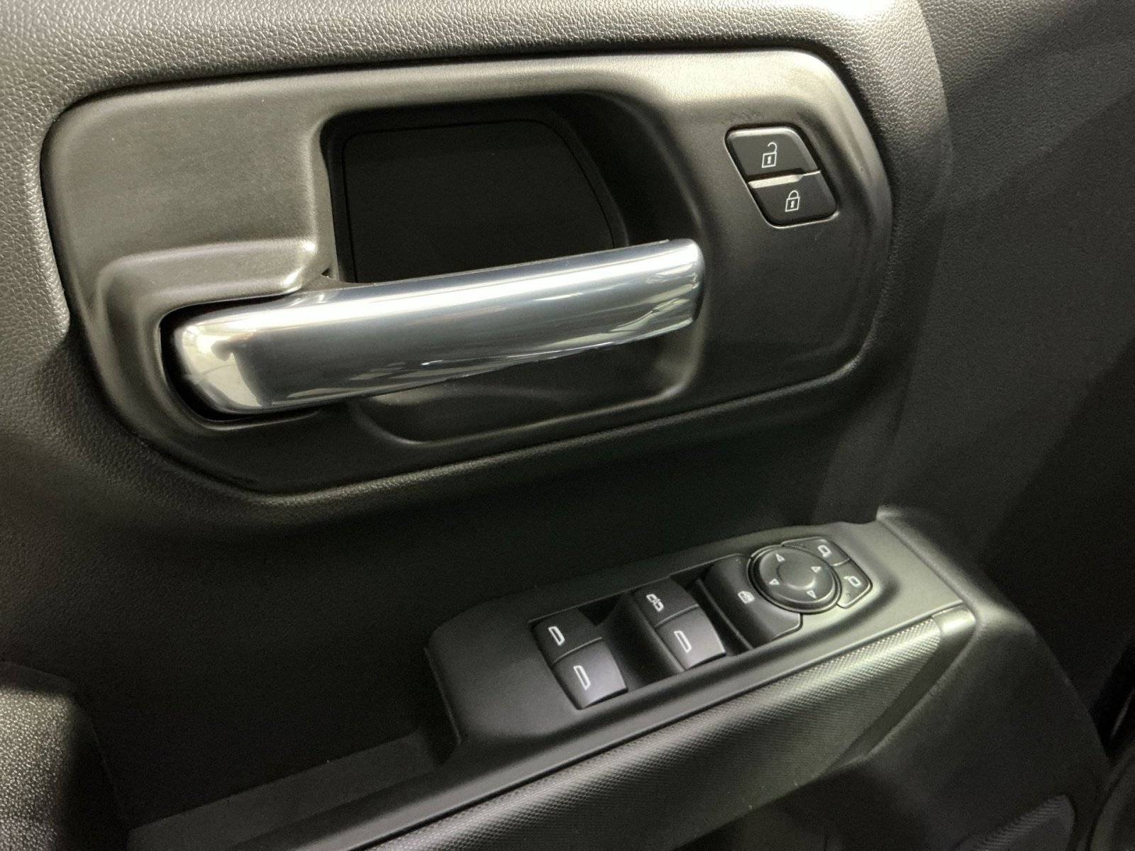 New 2026 Chevrolet Silverado 1500 Custom w/ Turbomax Blackout Package image 23