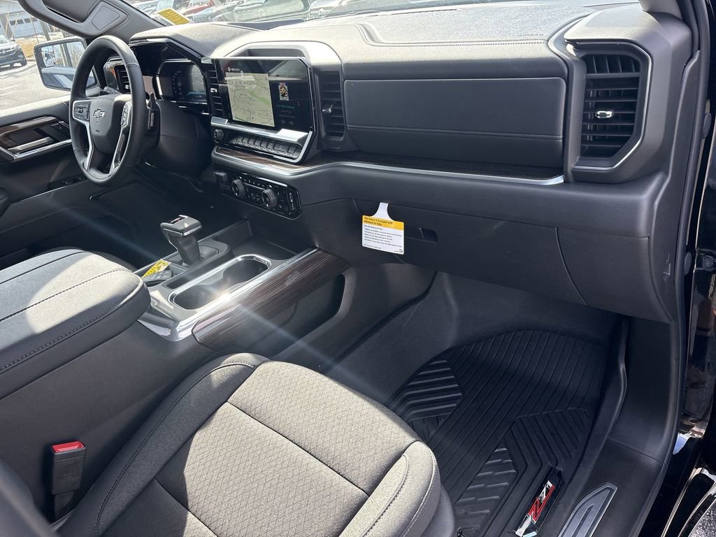 New 2026 Chevrolet Silverado 1500 LT Trail Boss w/ Dark Appearance Package image 30