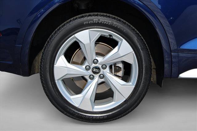 Used 2023 Audi Q5 2.0T Premium Plus w/ Premium Plus Package AWD/4WD image 13