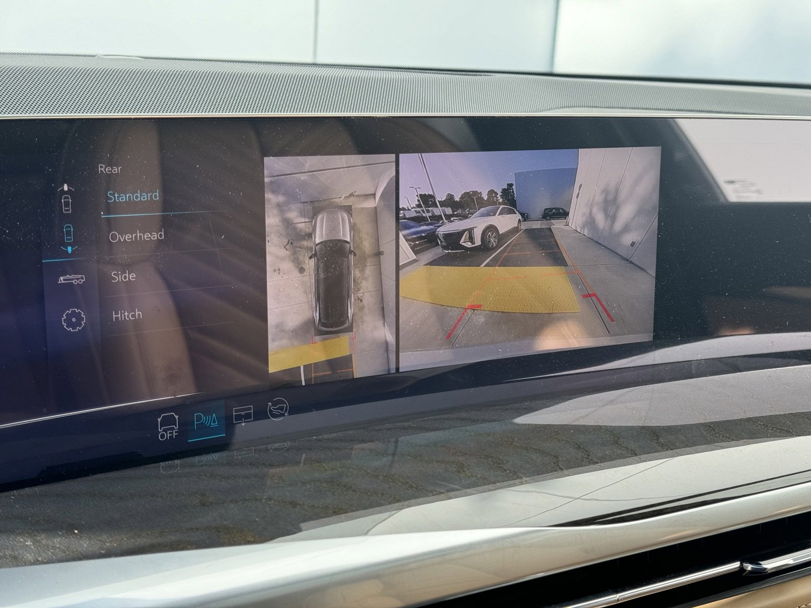 New 2025 Cadillac Escalade IQ Sport 2 w/ LPO, ONYX Package image 23