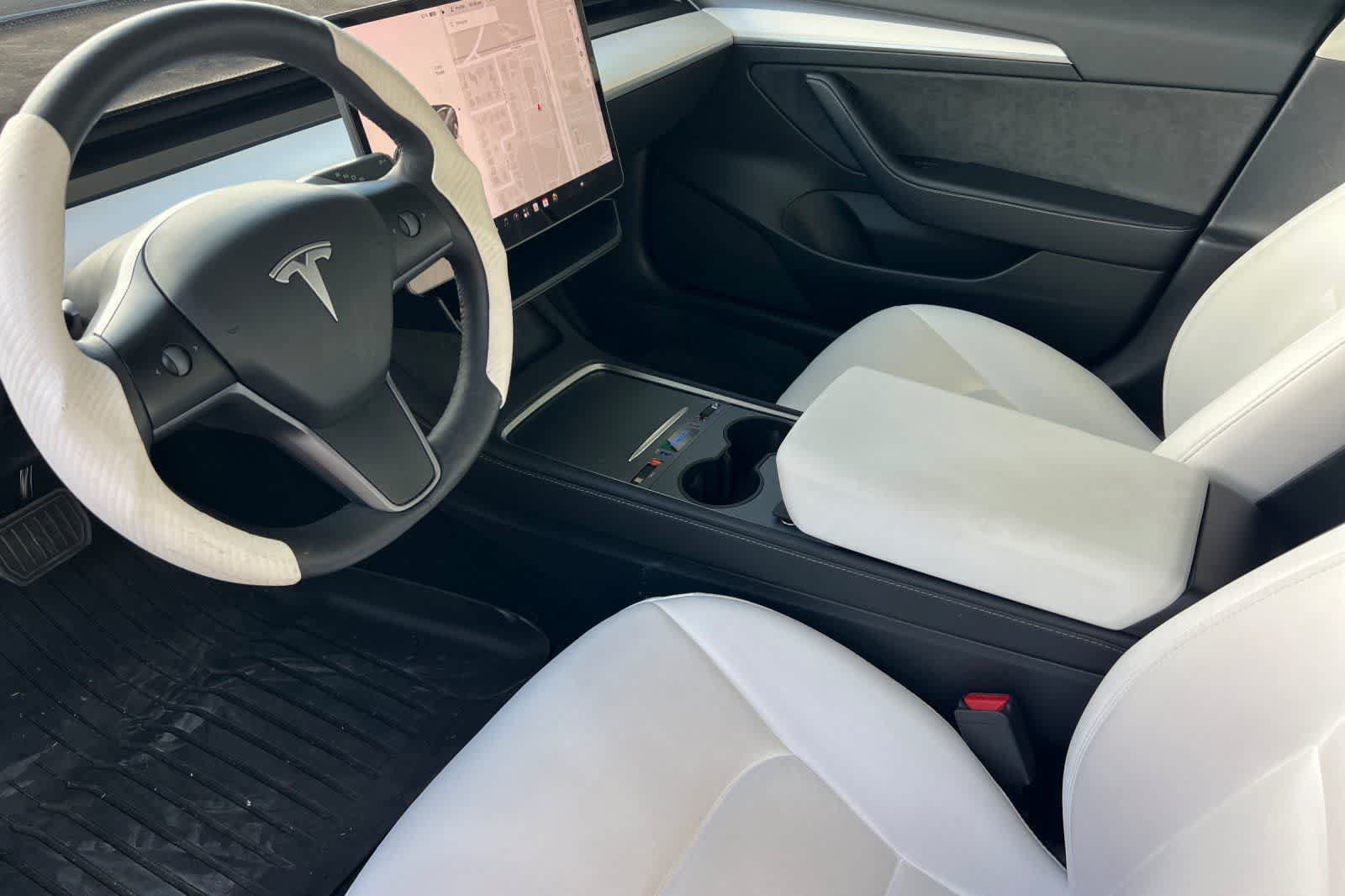 Used 2023 Tesla Model 3 Standard Range RWD image 12