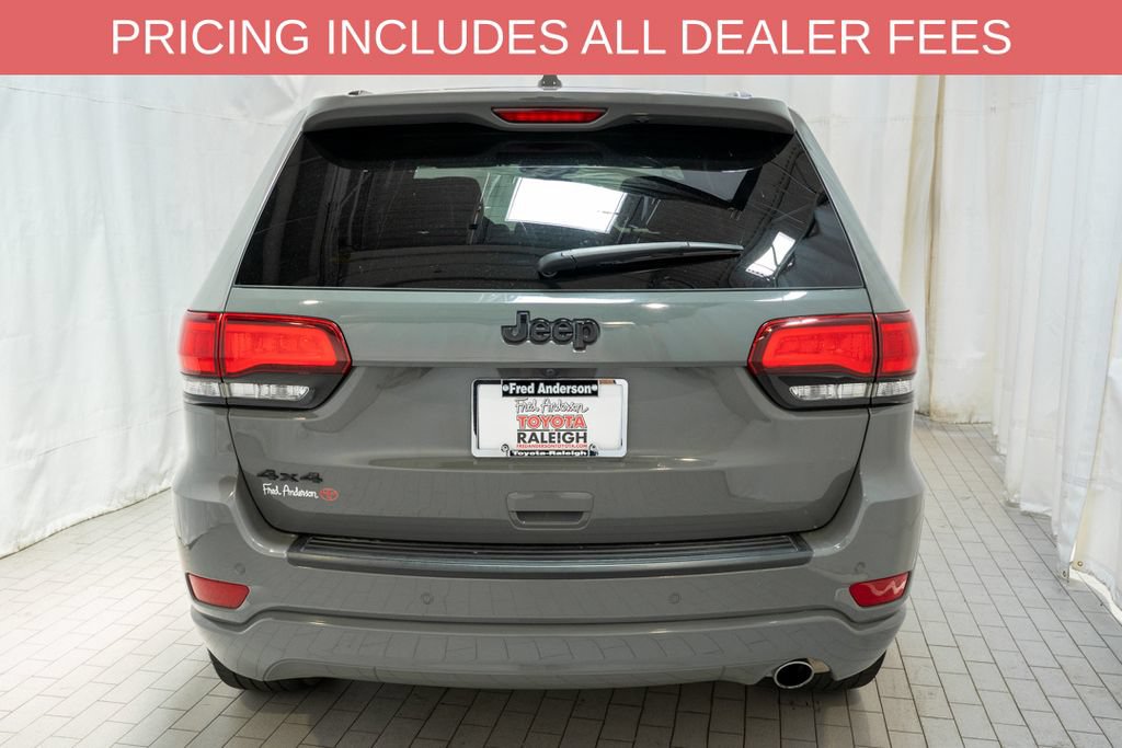 Used 2021 Jeep Grand Cherokee Laredo X AWD/4WD image 4