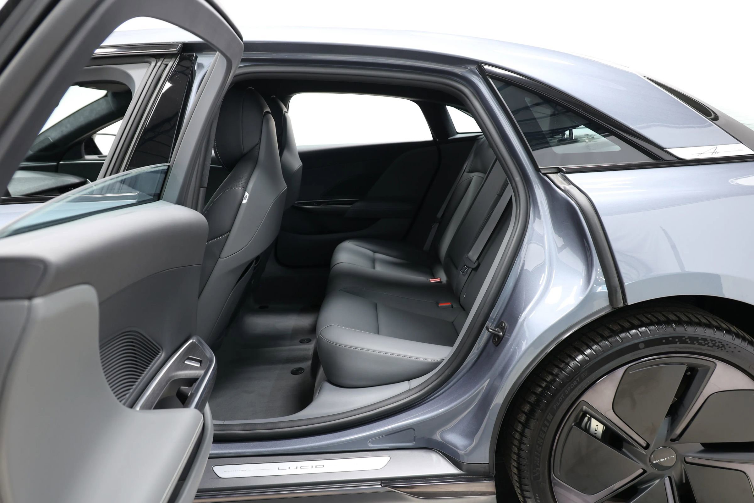 Used 2024 Lucid Air Pure image 48