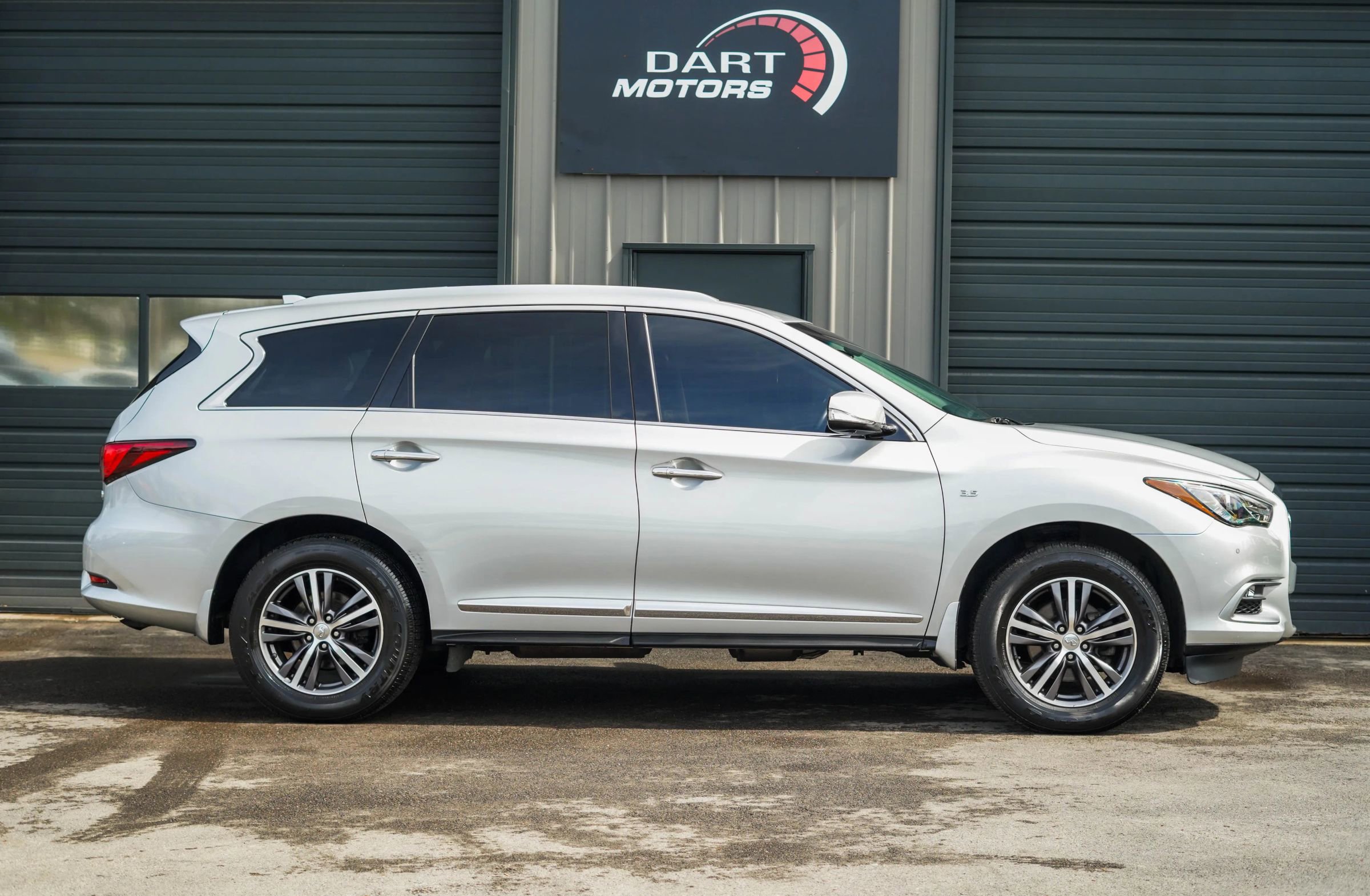 Used 2016 INFINITI QX60 AWD w/ Premium Plus Package image 8