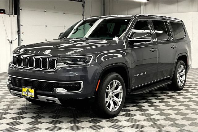 Used 2022 Jeep Wagoneer Series II AWD/4WD image 11