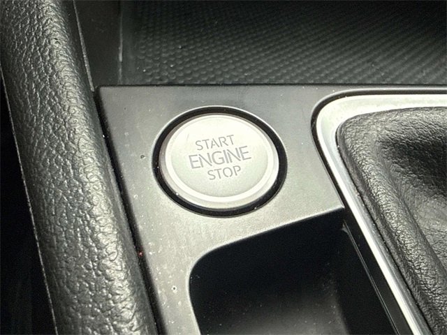 Used 2024 Volkswagen Jetta SE image 19