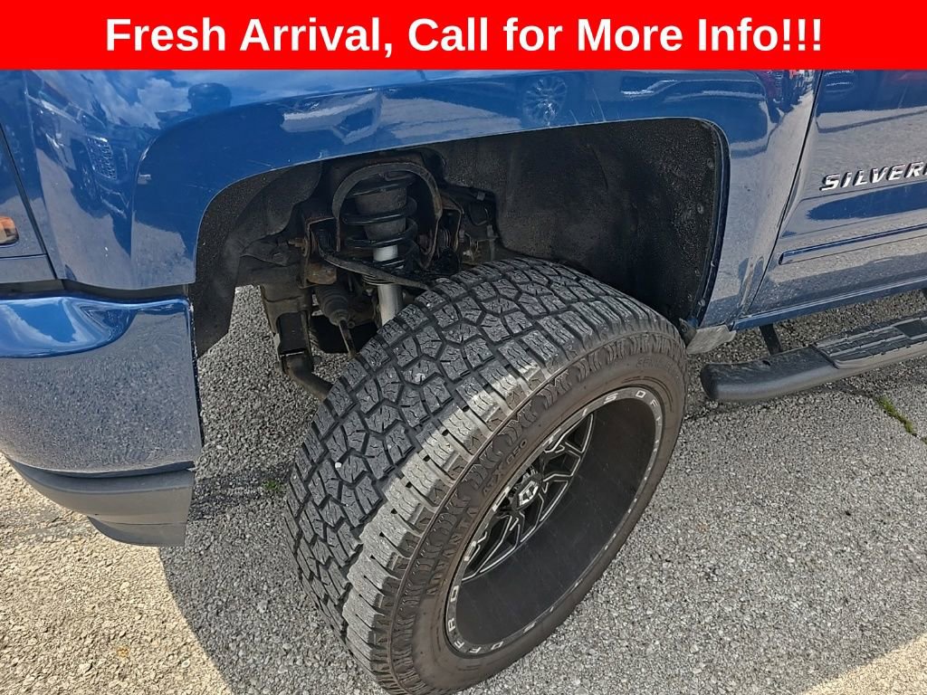 Used 2017 Chevrolet Silverado 1500 LT w/ All Star Edition AWD/4WD image 17