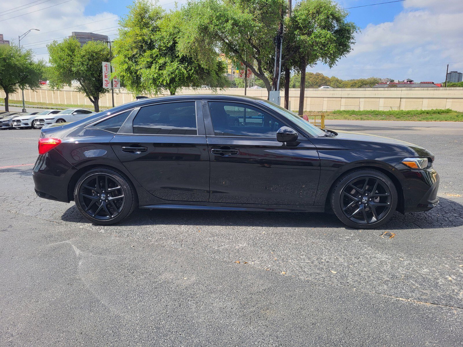 Used 2024 Honda Civic Sport image 2