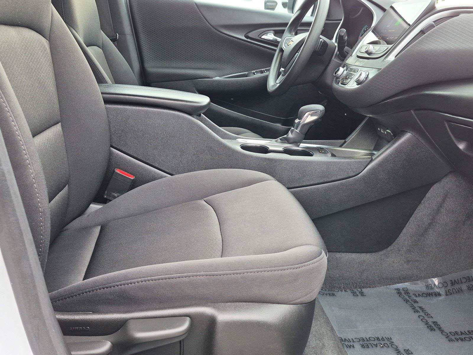 Used 2024 Chevrolet Malibu LT FWD image 9