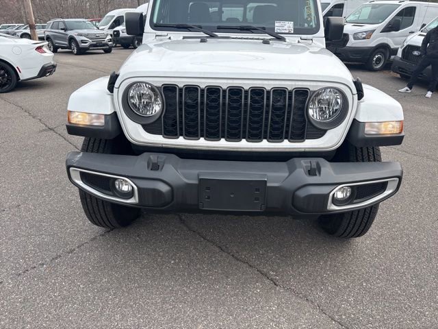 Used 2024 Jeep Gladiator Sport image 6