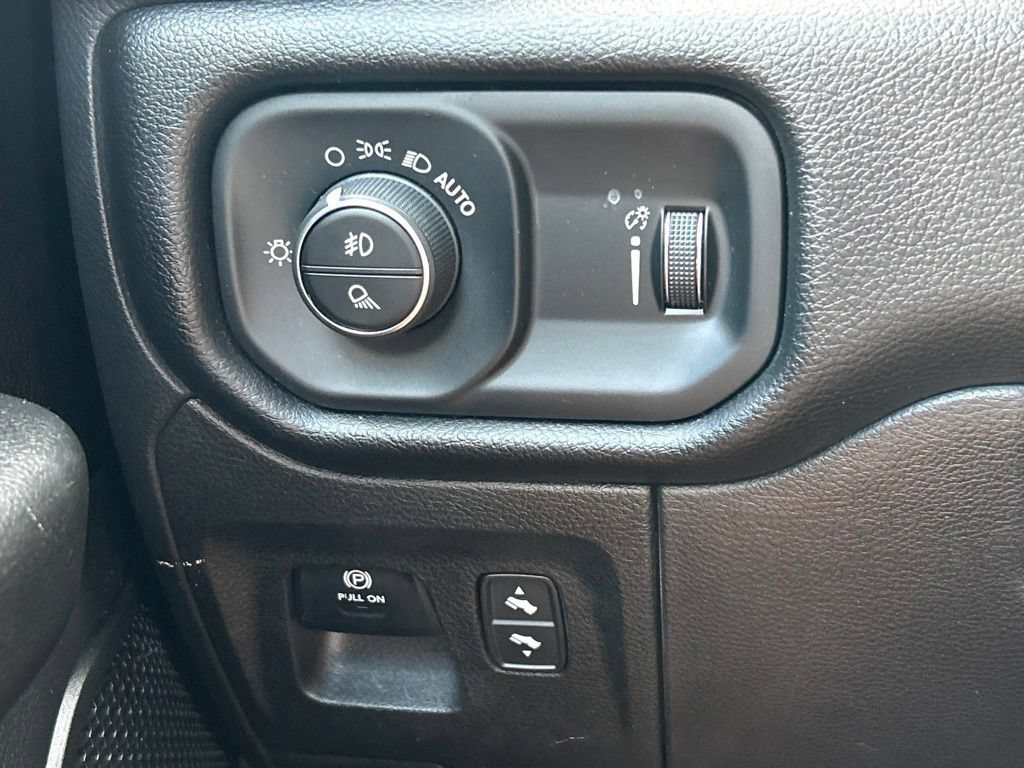 Used 2022 RAM 1500 Big Horn AWD/4WD image 28