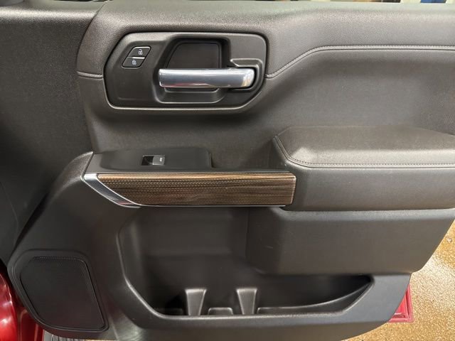 Used 2021 Chevrolet Silverado 1500 LT w/ Z71 Off-Road Package AWD/4WD image 25