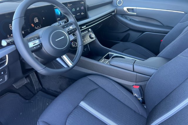 New 2026 Hyundai Sonata SEL FWD image 9