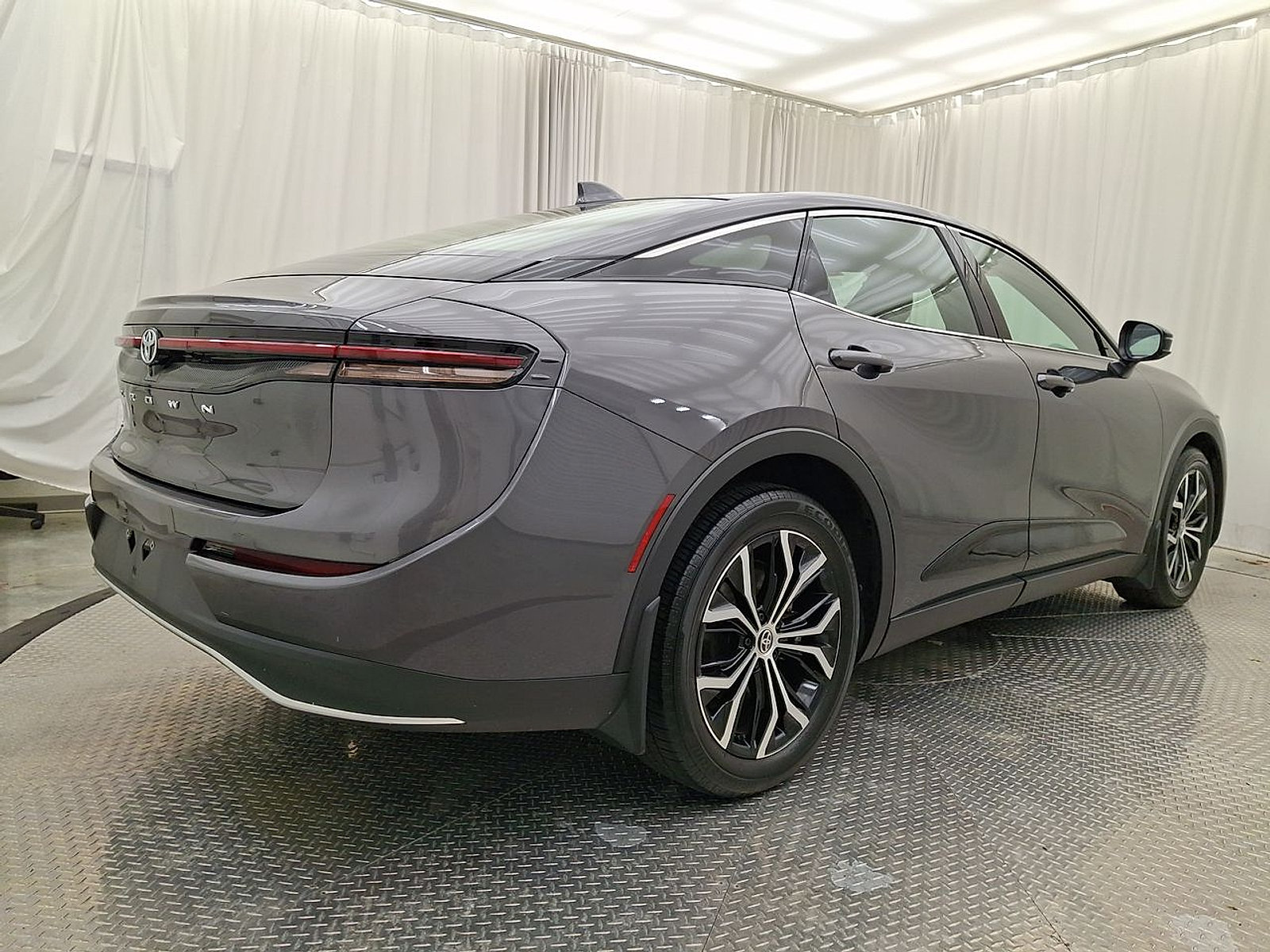 Certified 2023 Toyota Crown AWD/4WD image 29