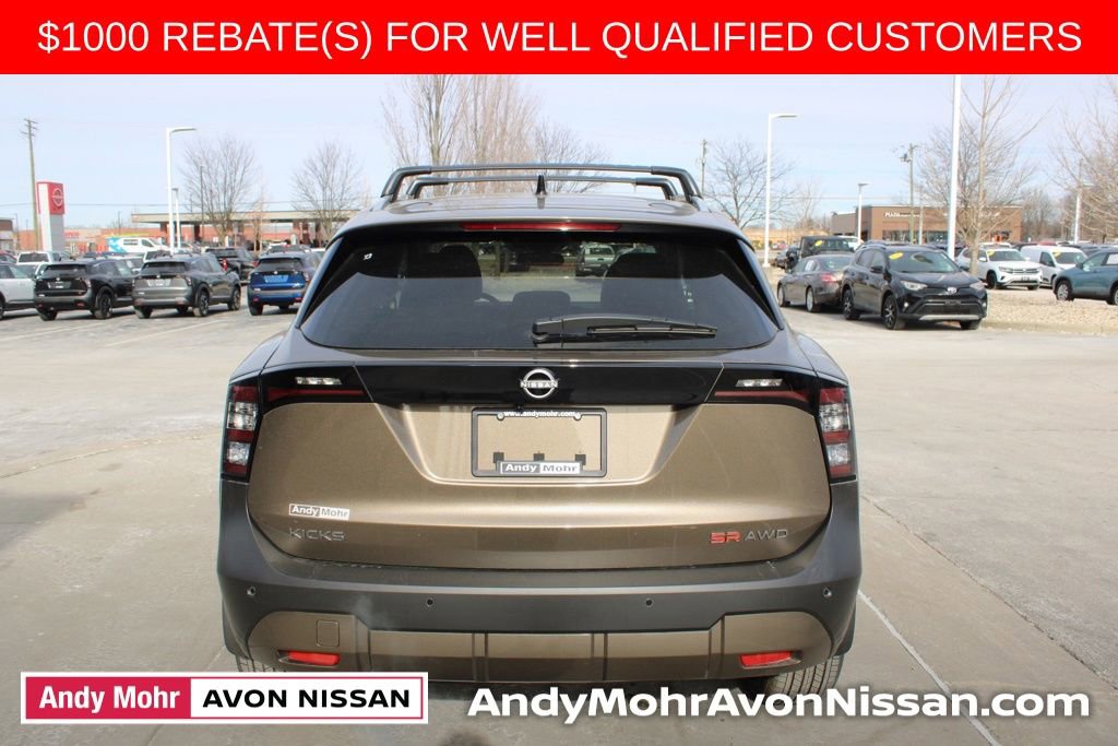 New 2026 Nissan Kicks SR image 4