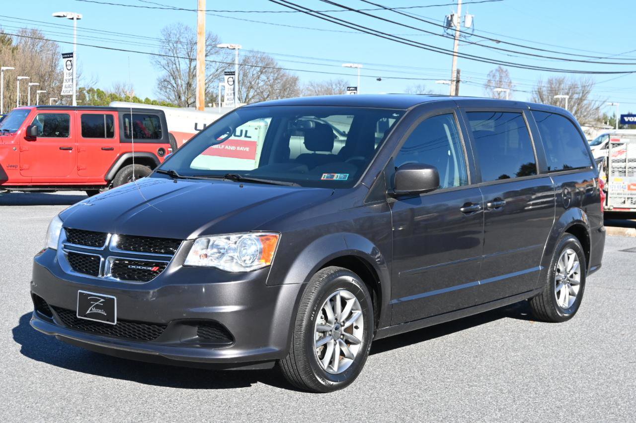 Used 2016 Dodge Grand Caravan SE image 5