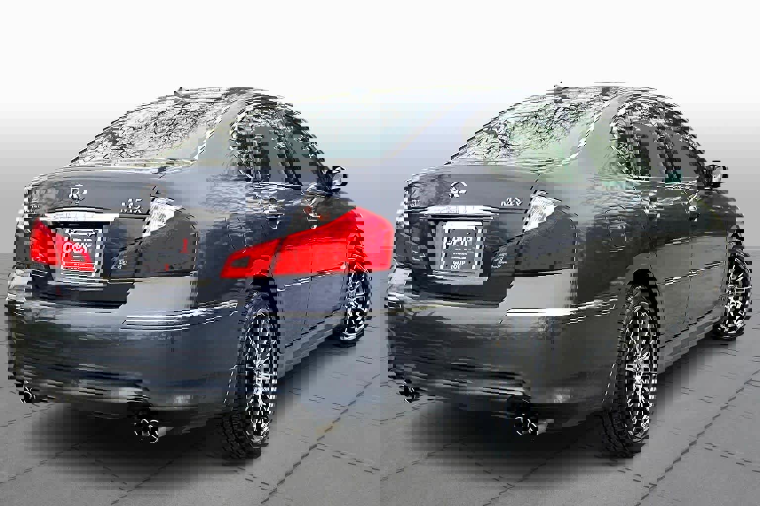 Used 2009 INFINITI M45 x w/ Technology Pkg image 12