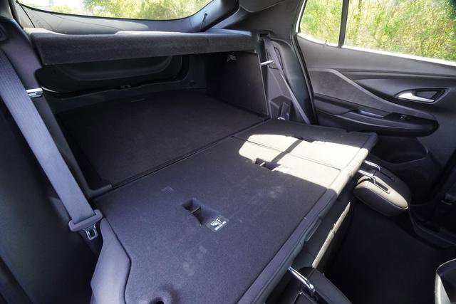 Used 2025 Buick Envista Sport Touring FWD image 28